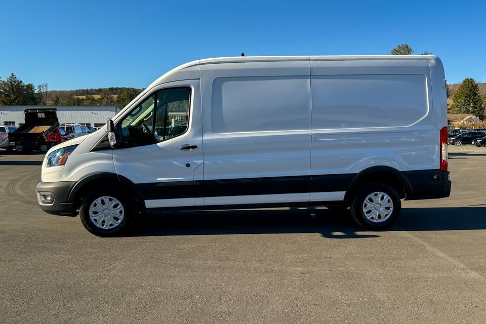 new 2024 Ford Transit-250 car