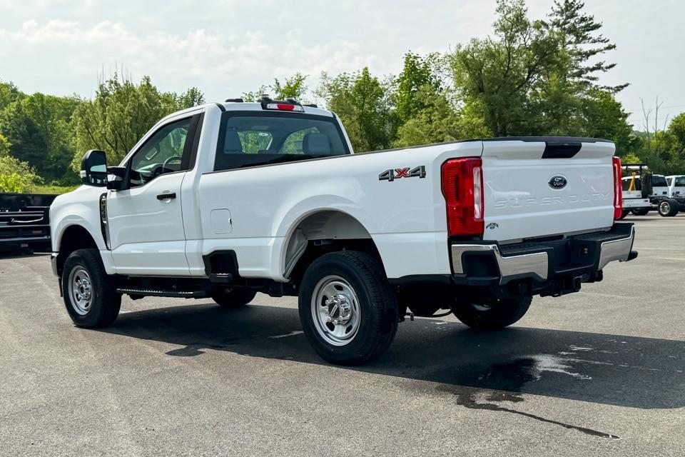 new 2025 Ford F-350 car, priced at $54,955