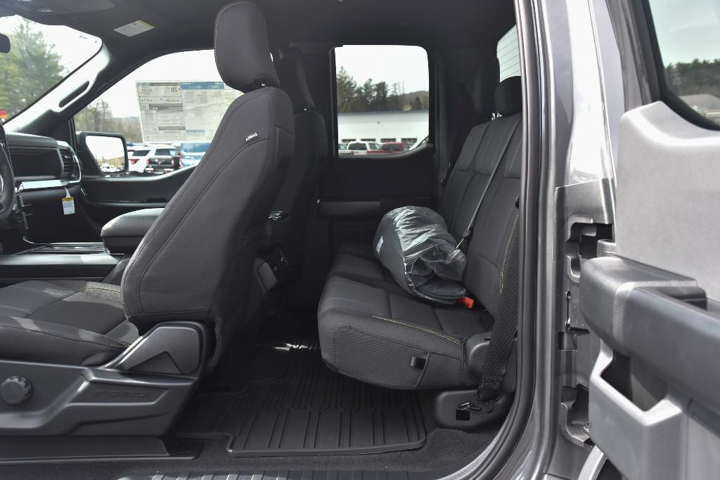 new 2025 Ford F-150 car, priced at $46,077