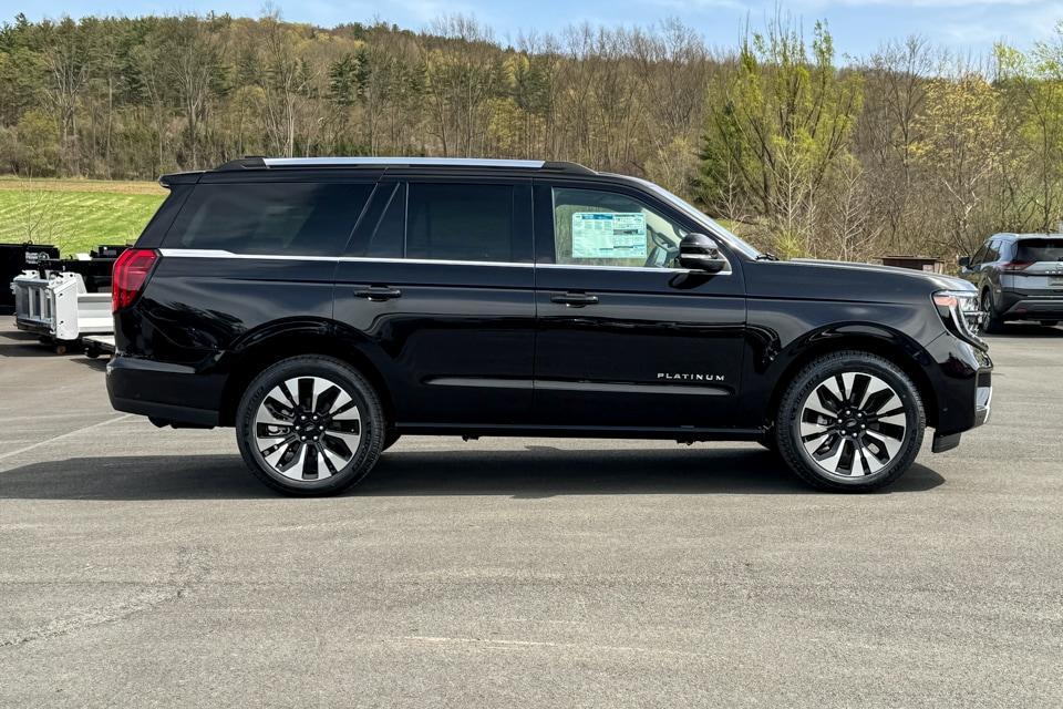 new 2025 Ford Expedition car, priced at $80,180