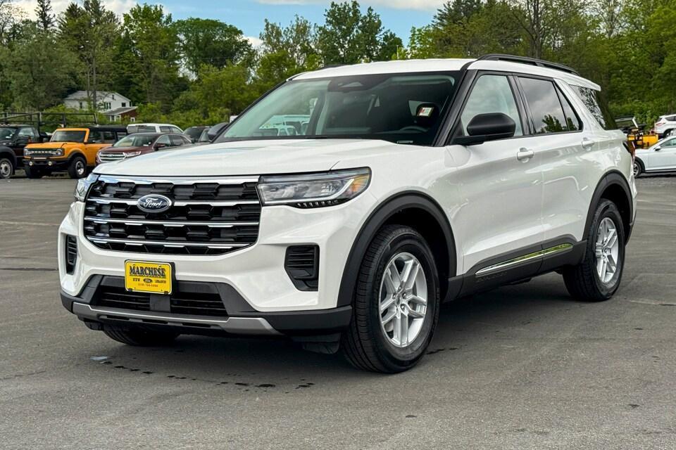 new 2025 Ford Explorer car, priced at $44,375