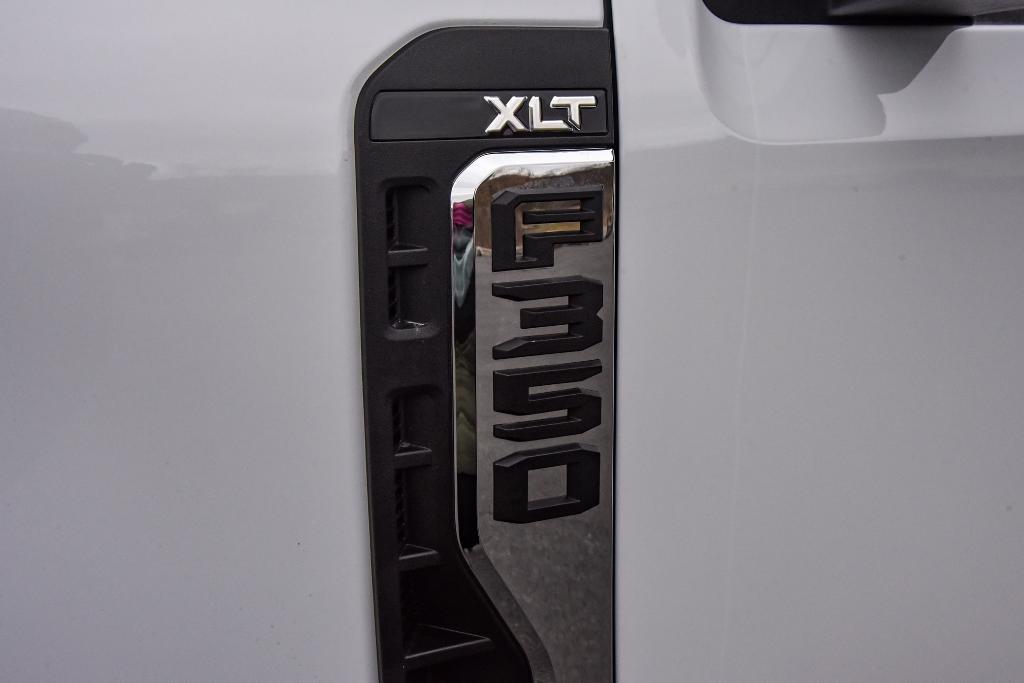 new 2025 Ford F-350 car, priced at $62,265