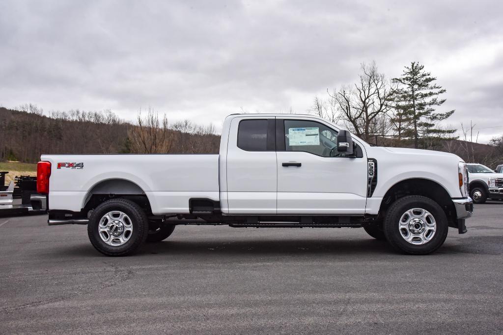 new 2025 Ford F-350 car, priced at $62,265