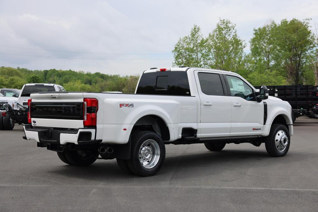new 2025 Ford F-450 car, priced at $105,565