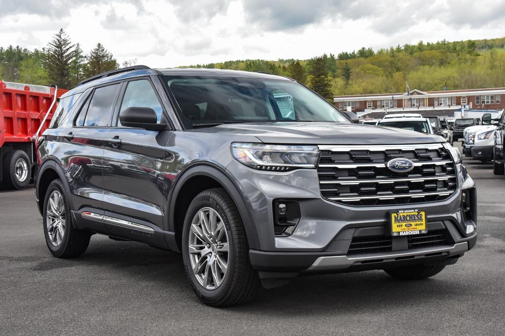 new 2025 Ford Explorer car, priced at $48,205