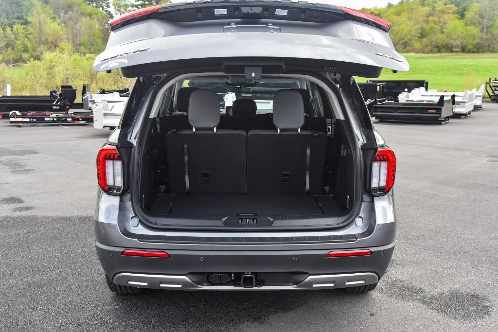 new 2025 Ford Explorer car, priced at $48,205