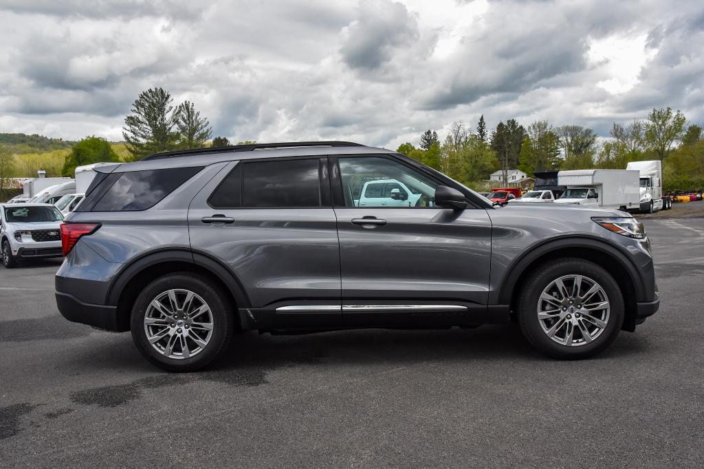 new 2025 Ford Explorer car, priced at $48,205