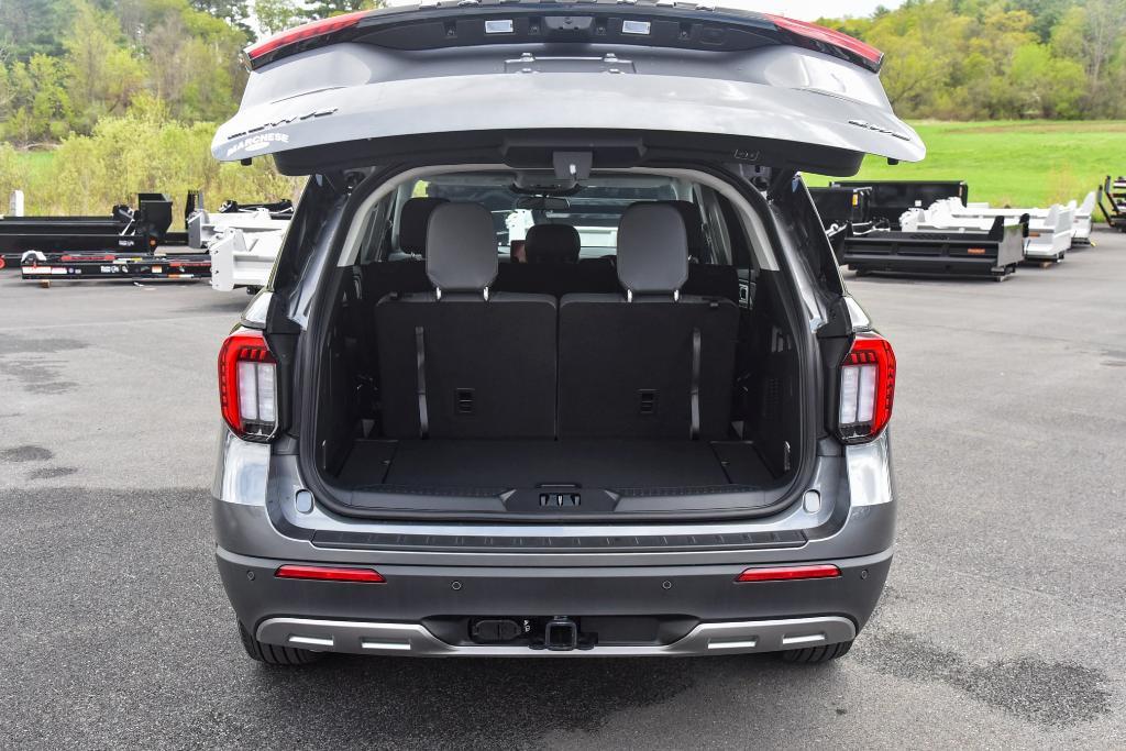new 2025 Ford Explorer car, priced at $48,205