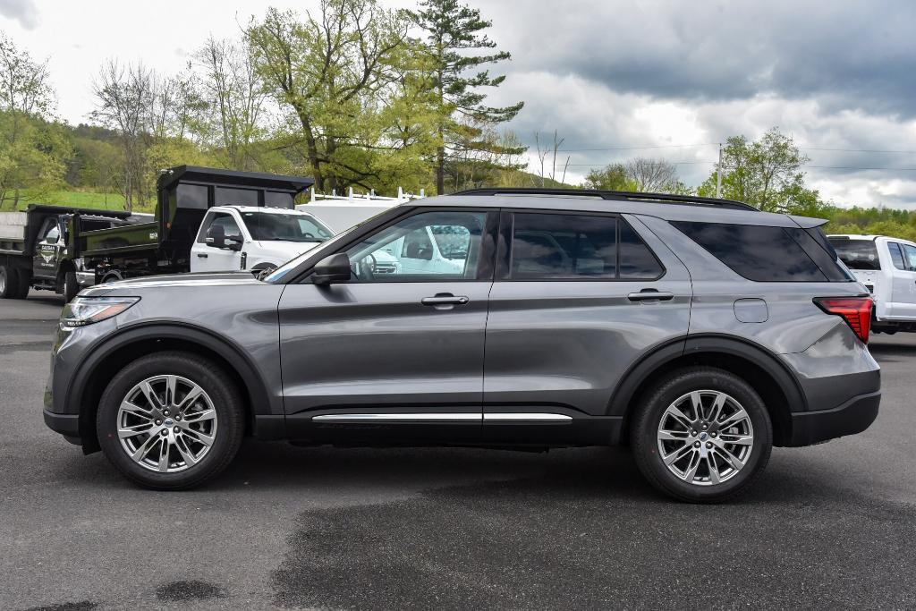 new 2025 Ford Explorer car, priced at $48,205