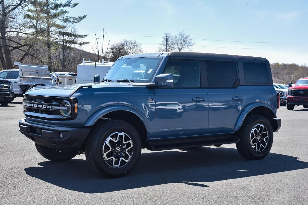 new 2025 Ford Bronco car, priced at $53,299
