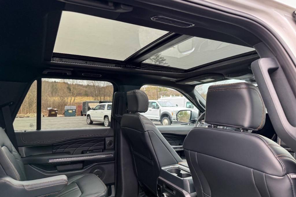 used 2023 Ford Expedition car, priced at $69,900