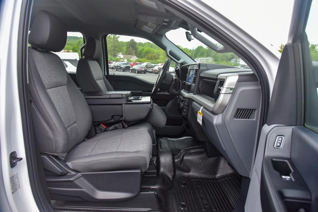 new 2025 Ford F-350 car, priced at $64,740
