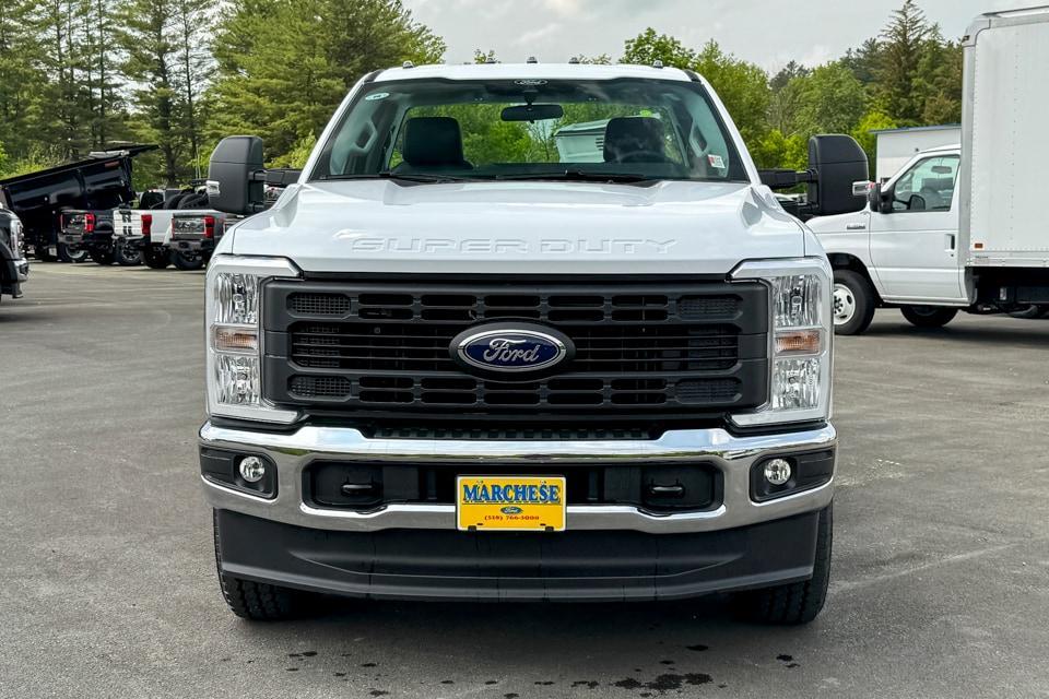 new 2025 Ford F-350 car