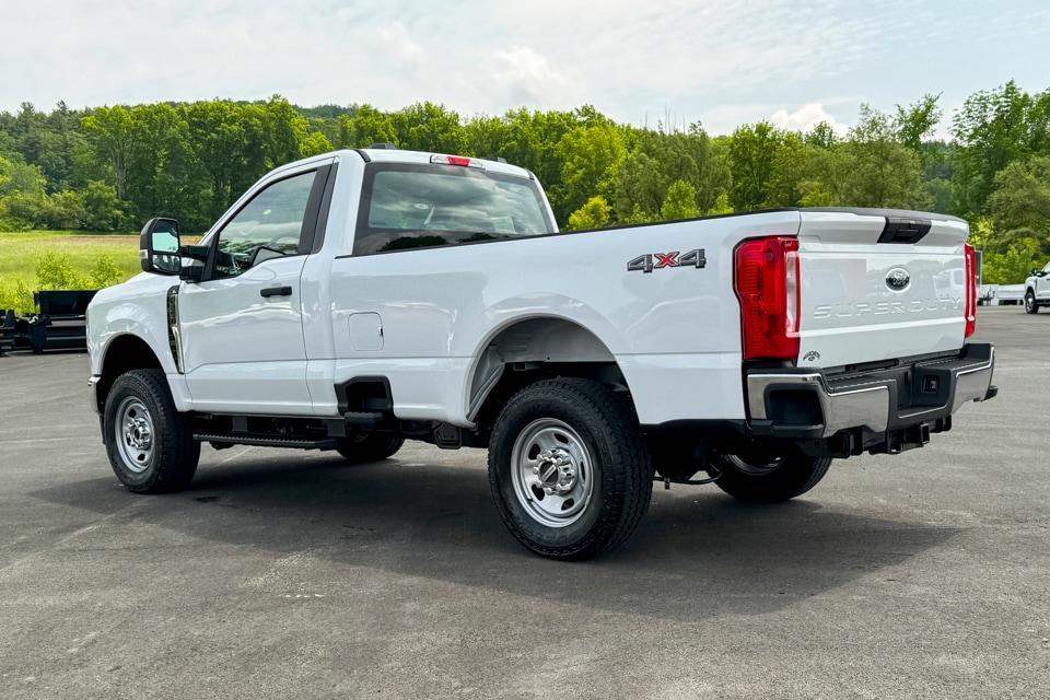 new 2025 Ford F-350 car