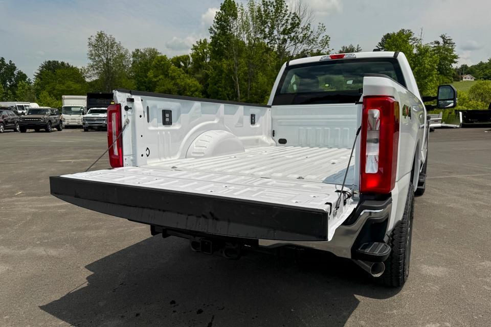 new 2025 Ford F-350 car