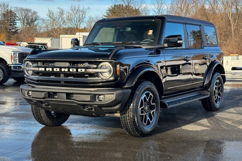 new 2025 Ford Bronco car, priced at $54,331