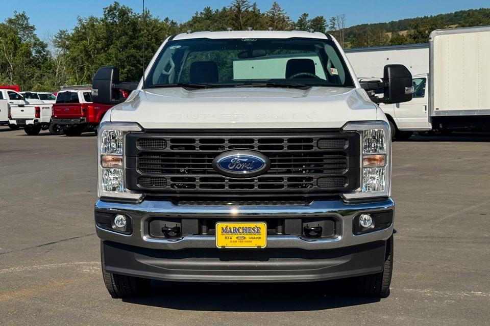 new 2025 Ford F-350 car