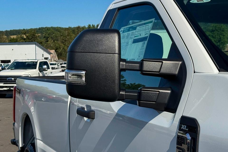 new 2025 Ford F-350 car
