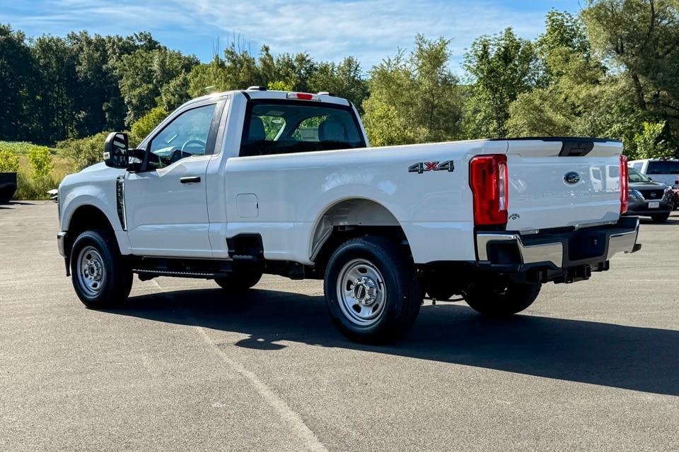 new 2025 Ford F-350 car