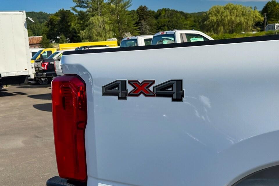new 2025 Ford F-350 car
