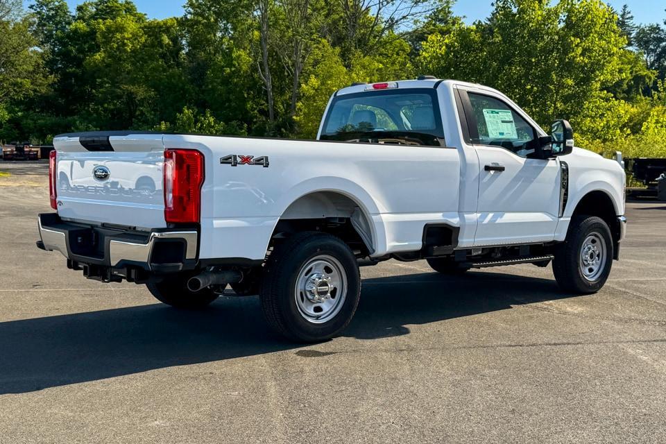 new 2025 Ford F-350 car