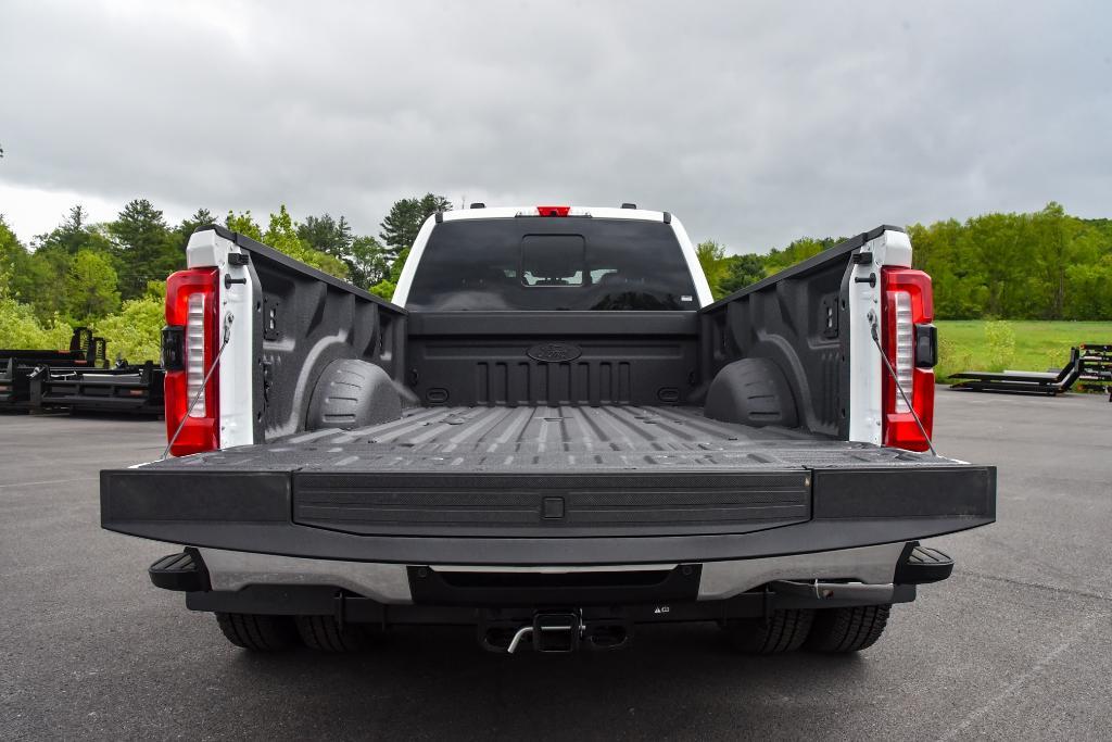 new 2025 Ford F-350 car, priced at $95,185