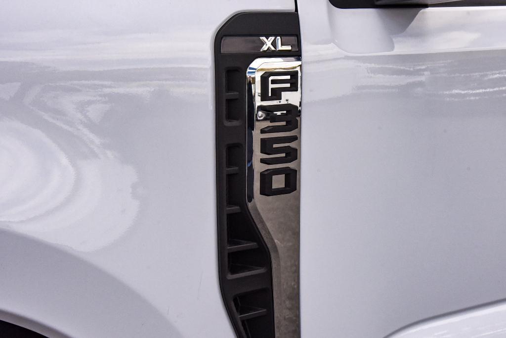 new 2025 Ford F-350 car, priced at $57,910