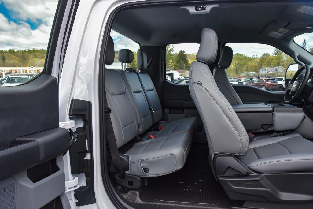 new 2025 Ford F-350 car, priced at $57,910