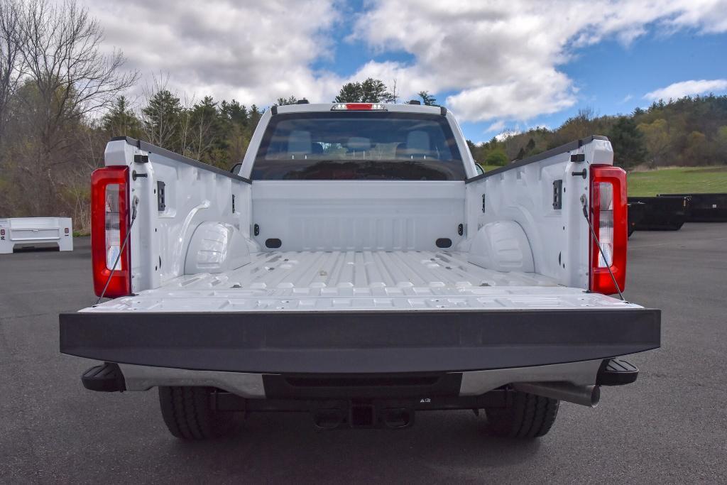 new 2025 Ford F-350 car, priced at $57,910