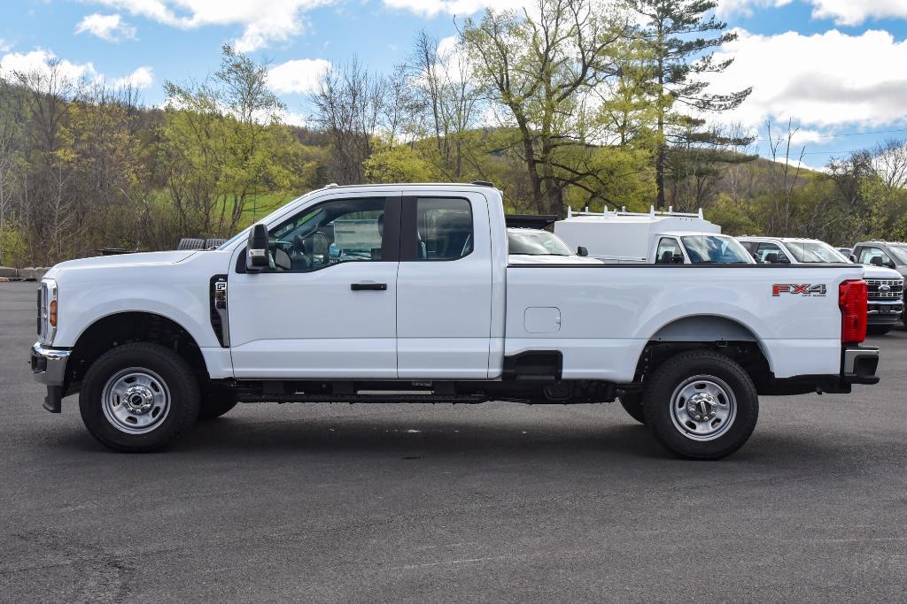new 2025 Ford F-350 car, priced at $57,910