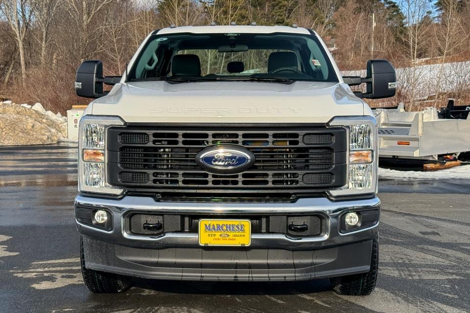 new 2025 Ford F-350 car, priced at $57,910