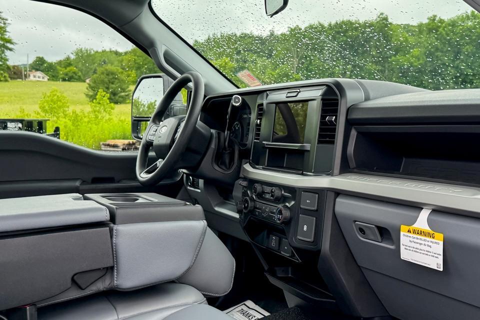 new 2025 Ford F-250 car, priced at $52,935