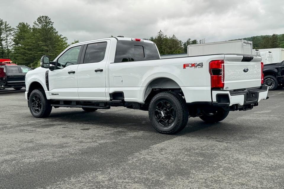 new 2025 Ford F-350 car, priced at $74,400