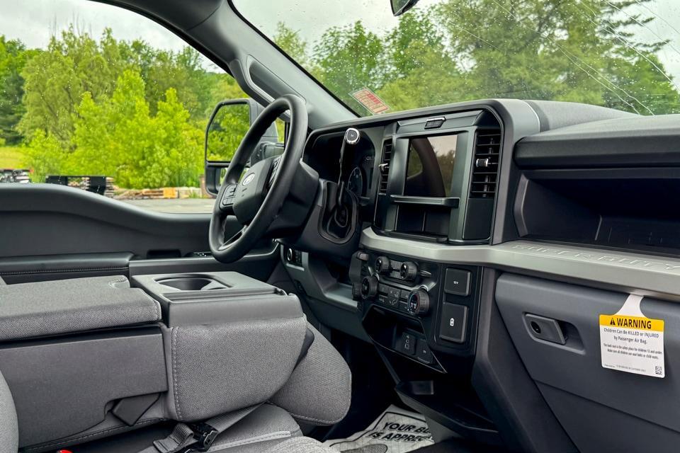 new 2025 Ford F-350 car, priced at $74,400