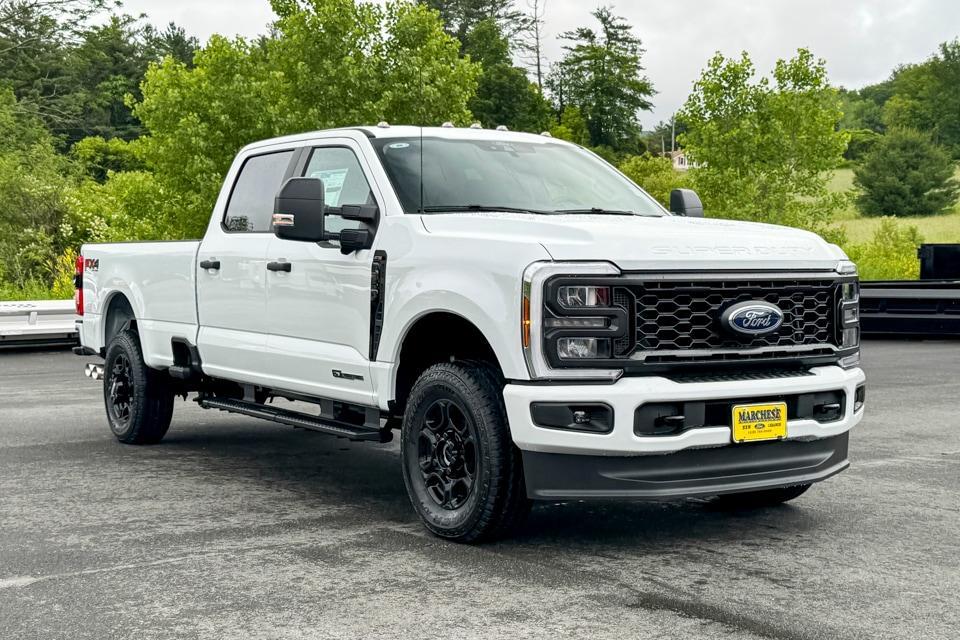 new 2025 Ford F-350 car, priced at $74,400