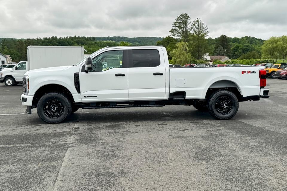 new 2025 Ford F-350 car, priced at $74,400