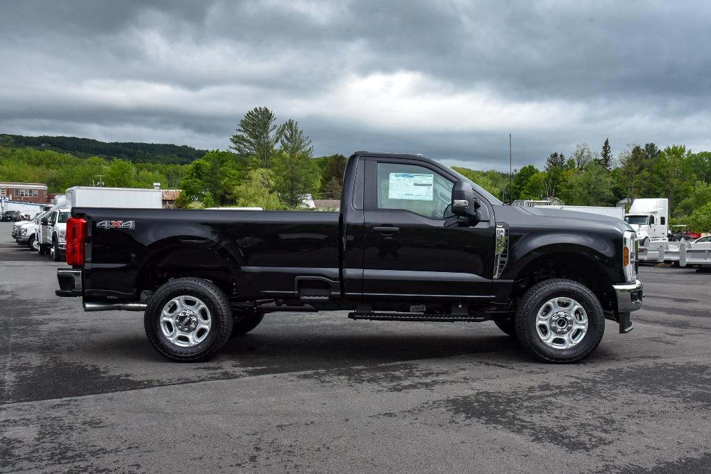 new 2025 Ford F-350 car, priced at $57,430
