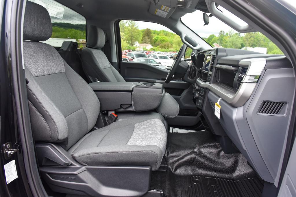 new 2025 Ford F-350 car, priced at $57,430