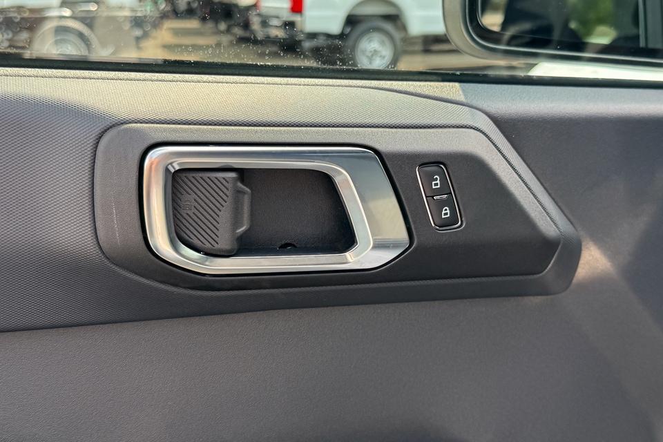 new 2025 Ford Bronco car, priced at $45,170