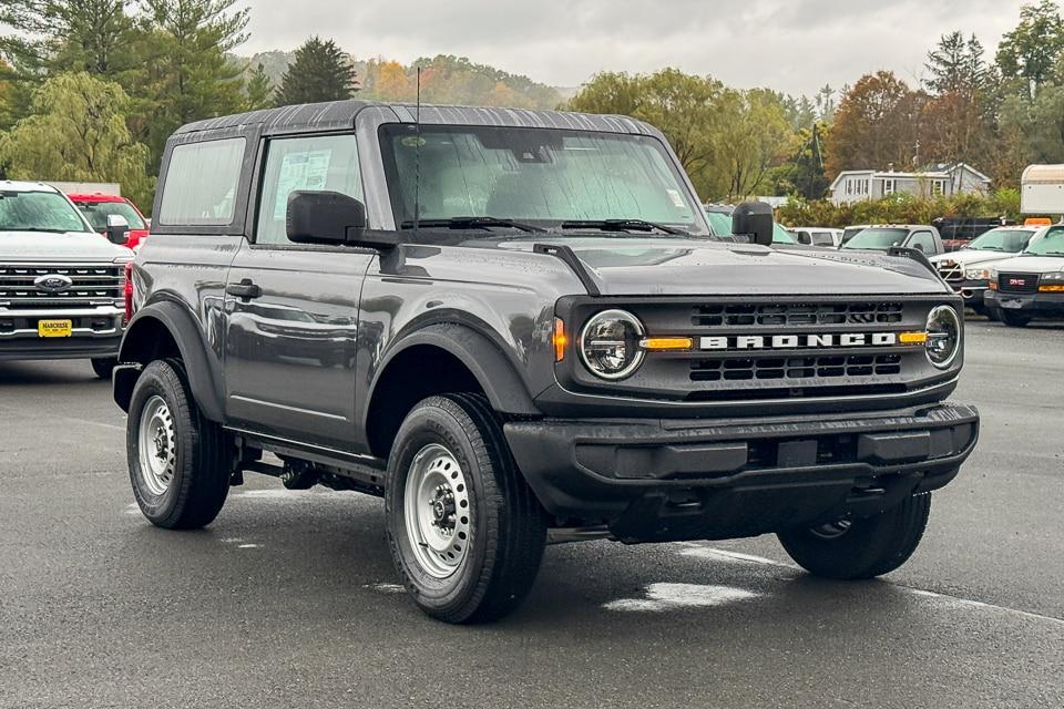 new 2025 Ford Bronco car, priced at $43,785