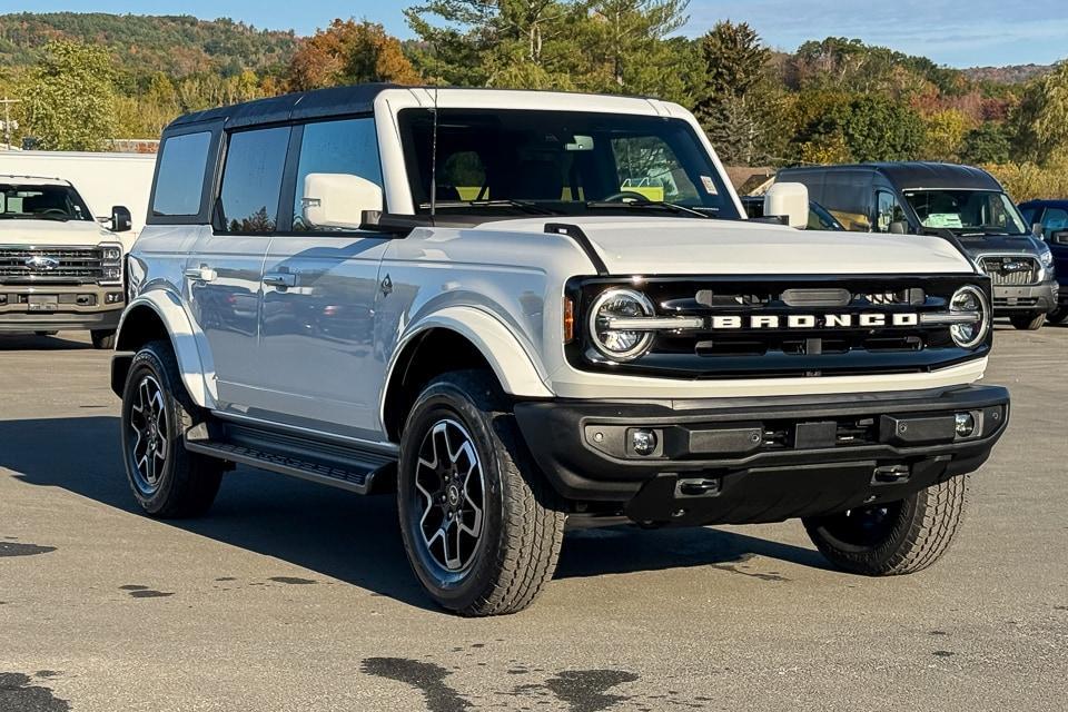 new 2025 Ford Bronco car, priced at $55,210