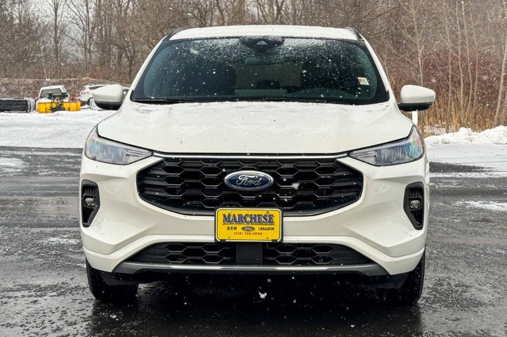 used 2024 Ford Escape car, priced at $28,900