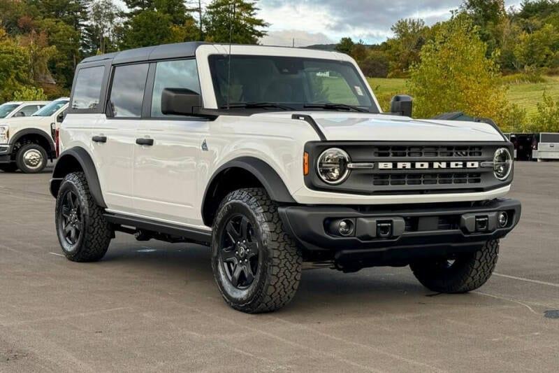 new 2024 Ford Bronco car, priced at $46,886