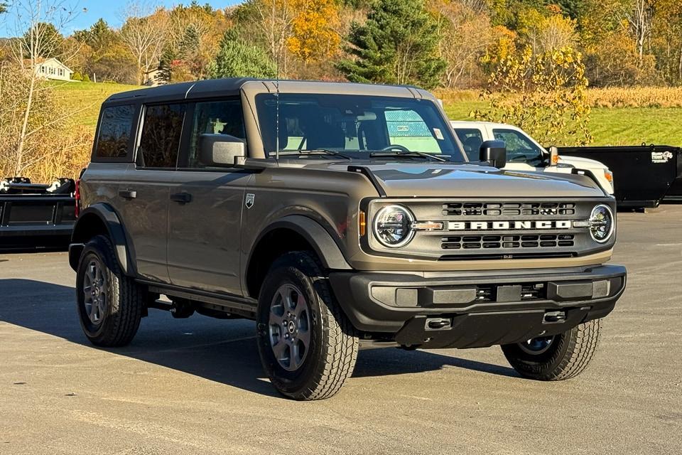 new 2025 Ford Bronco car, priced at $48,525