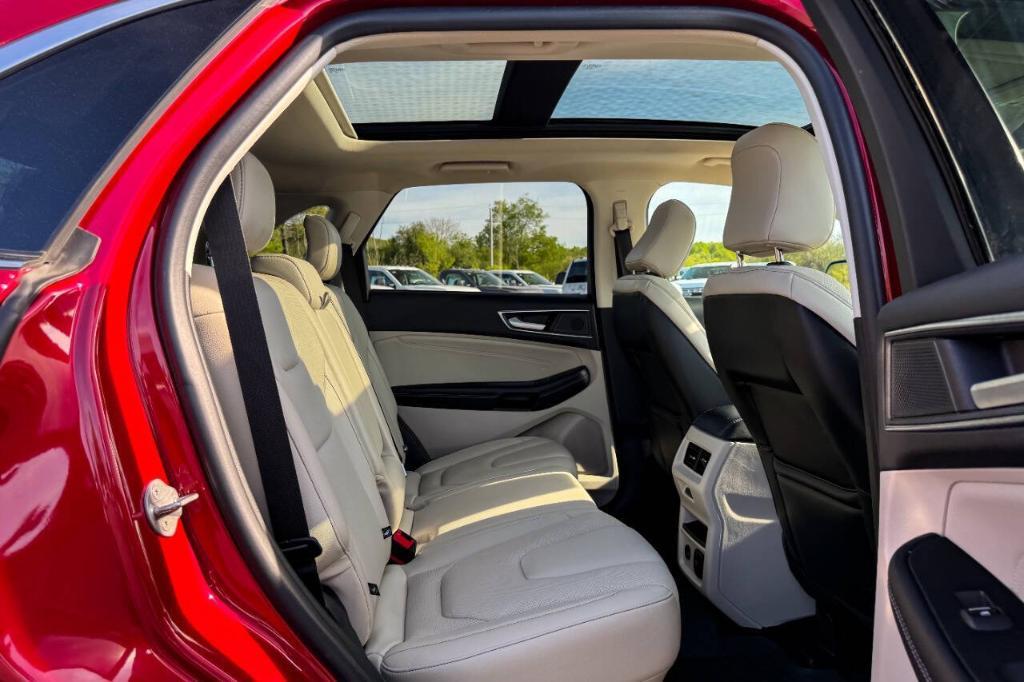 used 2021 Ford Edge car, priced at $26,900