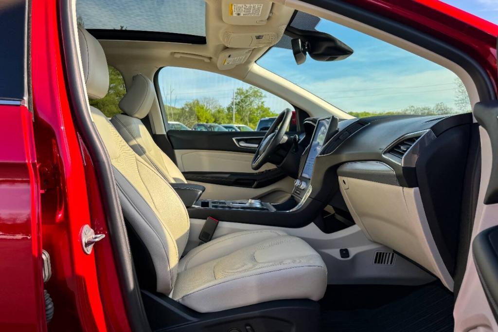 used 2021 Ford Edge car, priced at $26,900