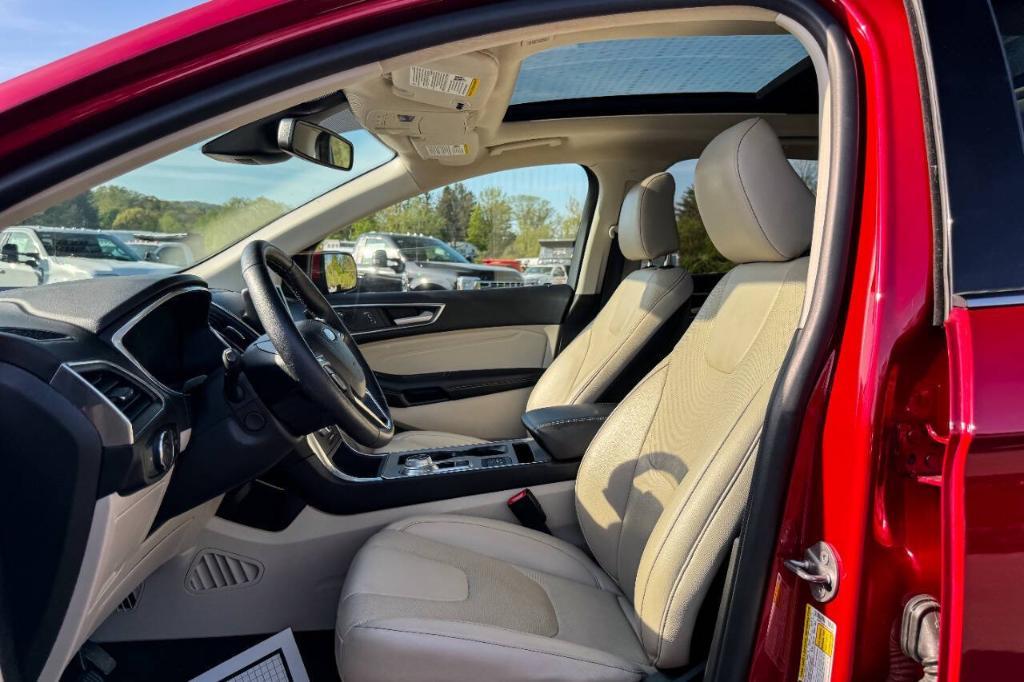 used 2021 Ford Edge car, priced at $26,900