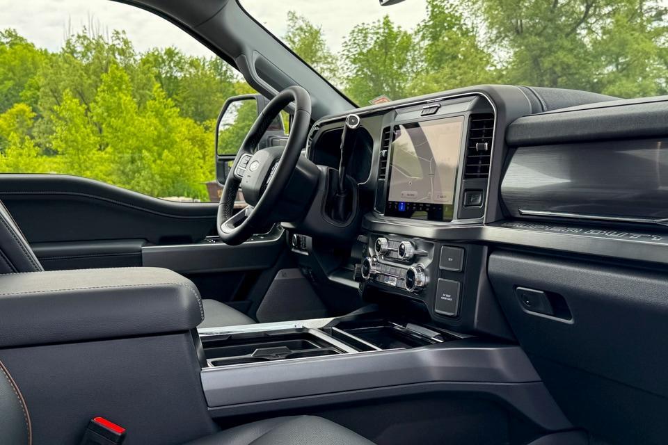 new 2025 Ford F-350 car