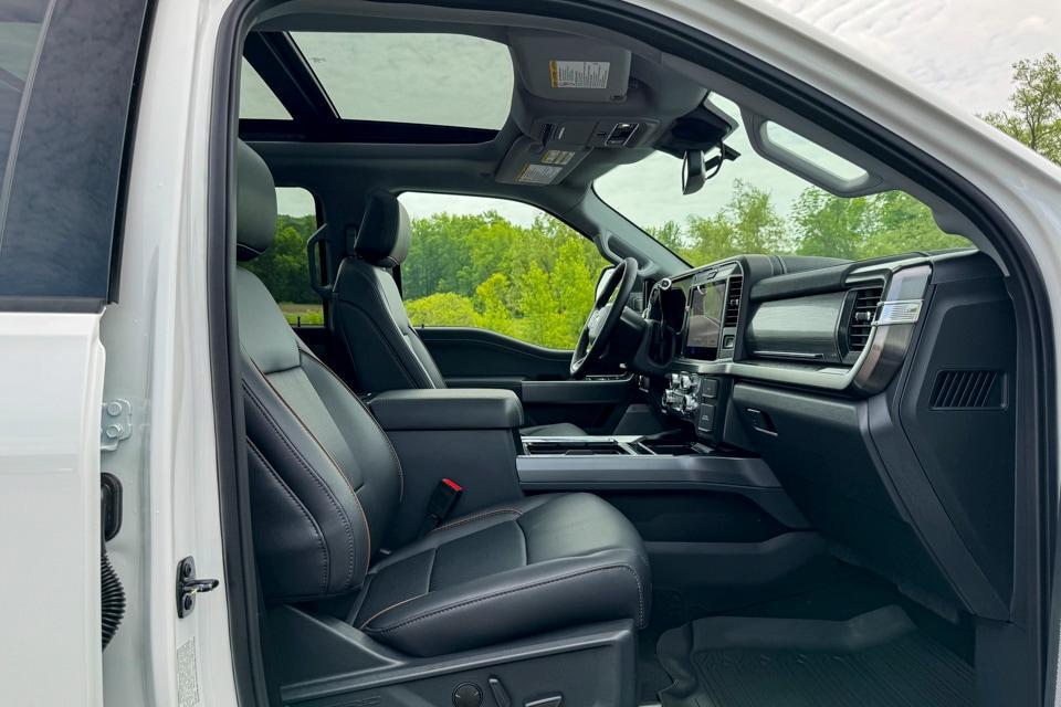 new 2025 Ford F-350 car