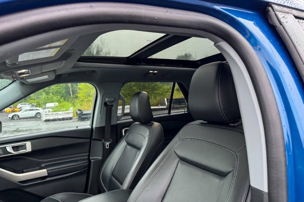 used 2022 Ford Explorer car, priced at $31,900